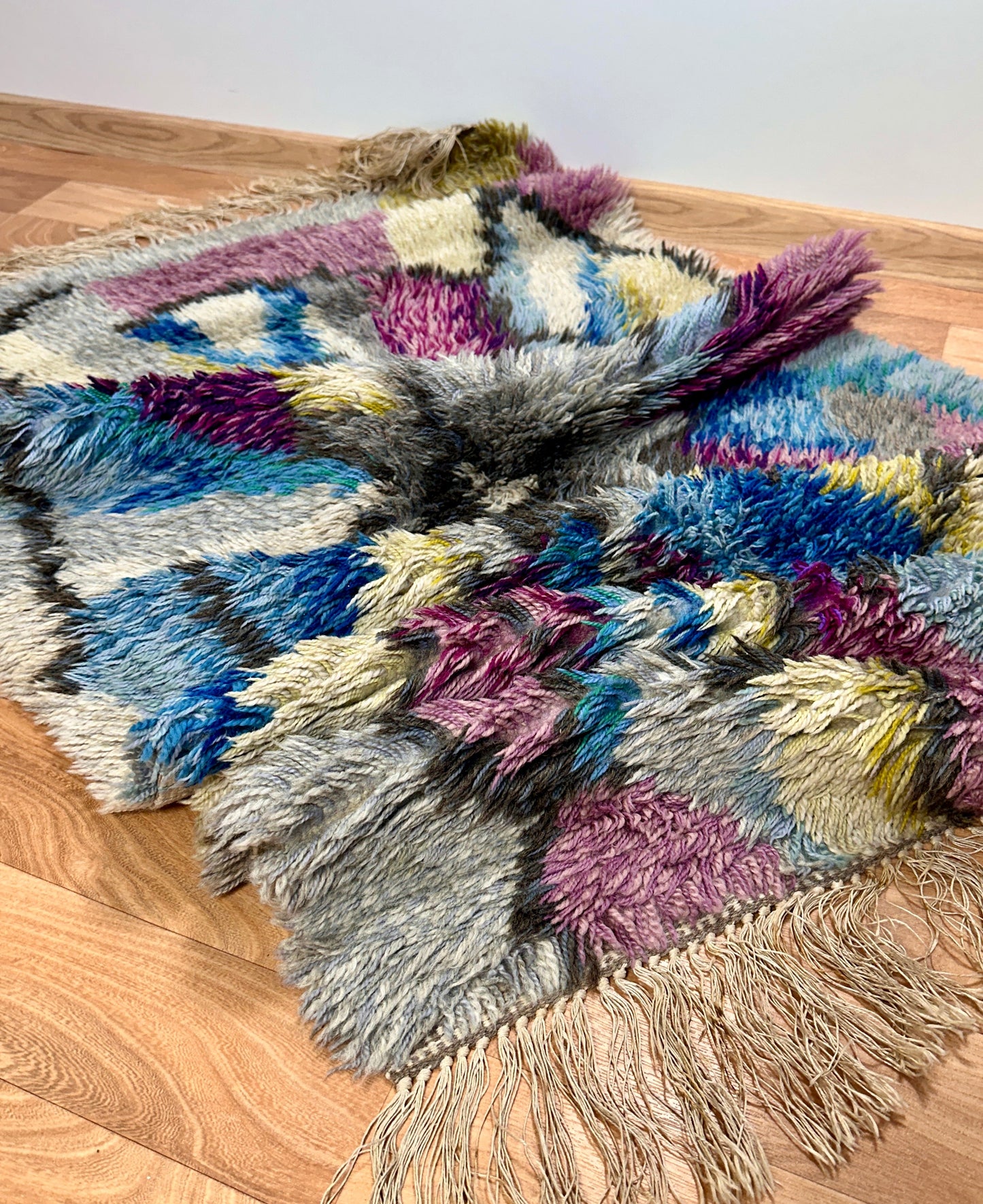 Abstract Vintage Rya Rug | 2'7 x 5'1 Velour Haven