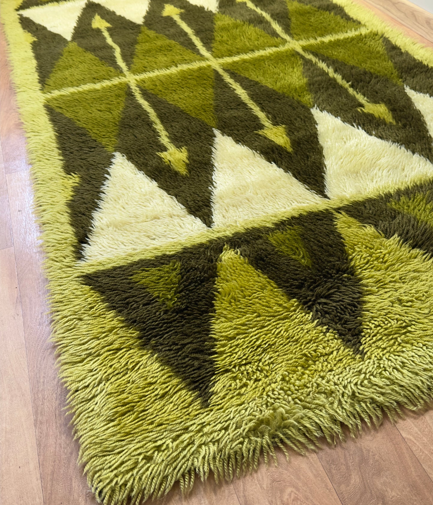 Vintage Geometric Rya Rug | 3'2 x 6'5 Velour Haven