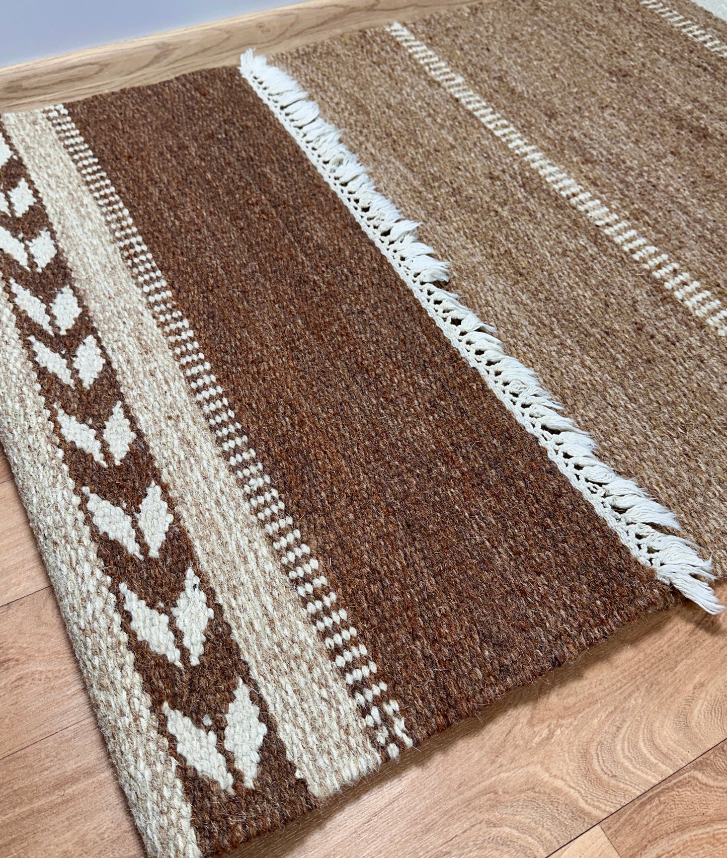 Vintage Killim's flat-weave Rug in Beige & Brown Velour Haven