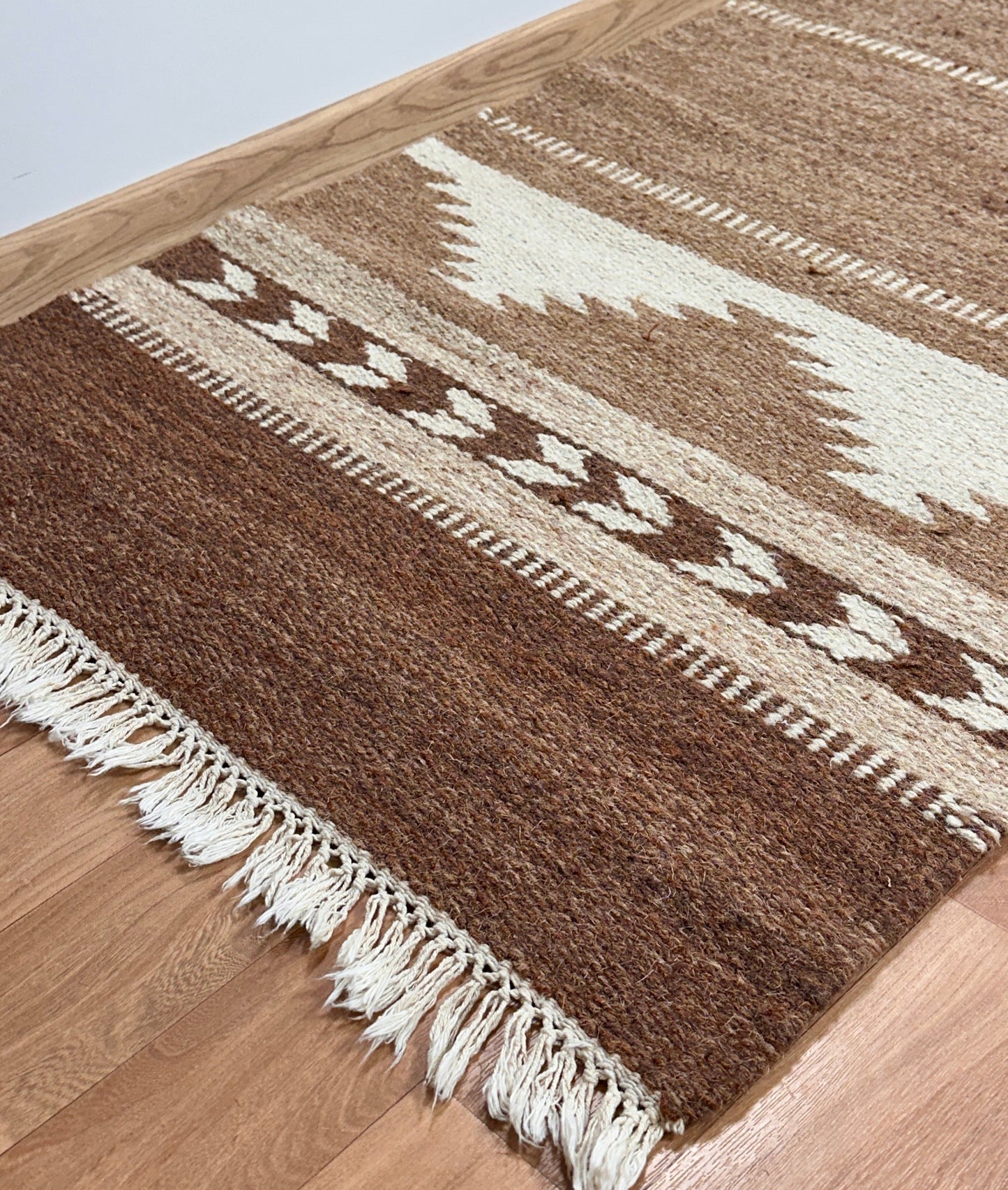 Vintage Killim's flat-weave Rug in Beige & Brown Velour Haven