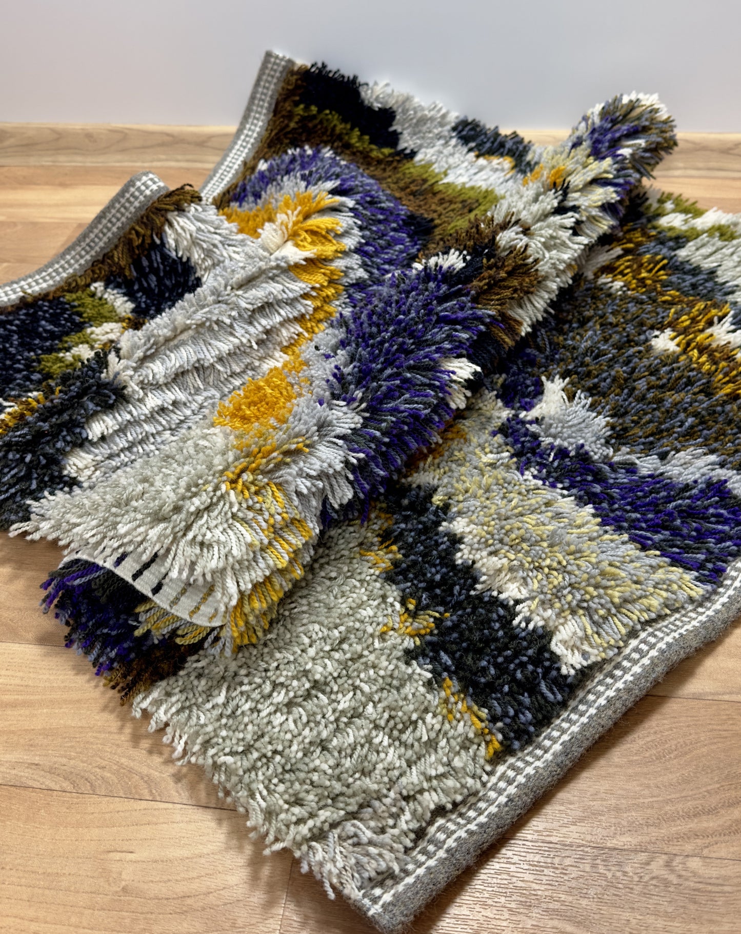 Abstract Vintage Rya Rug | 2'7 x 3'6 Velour Haven