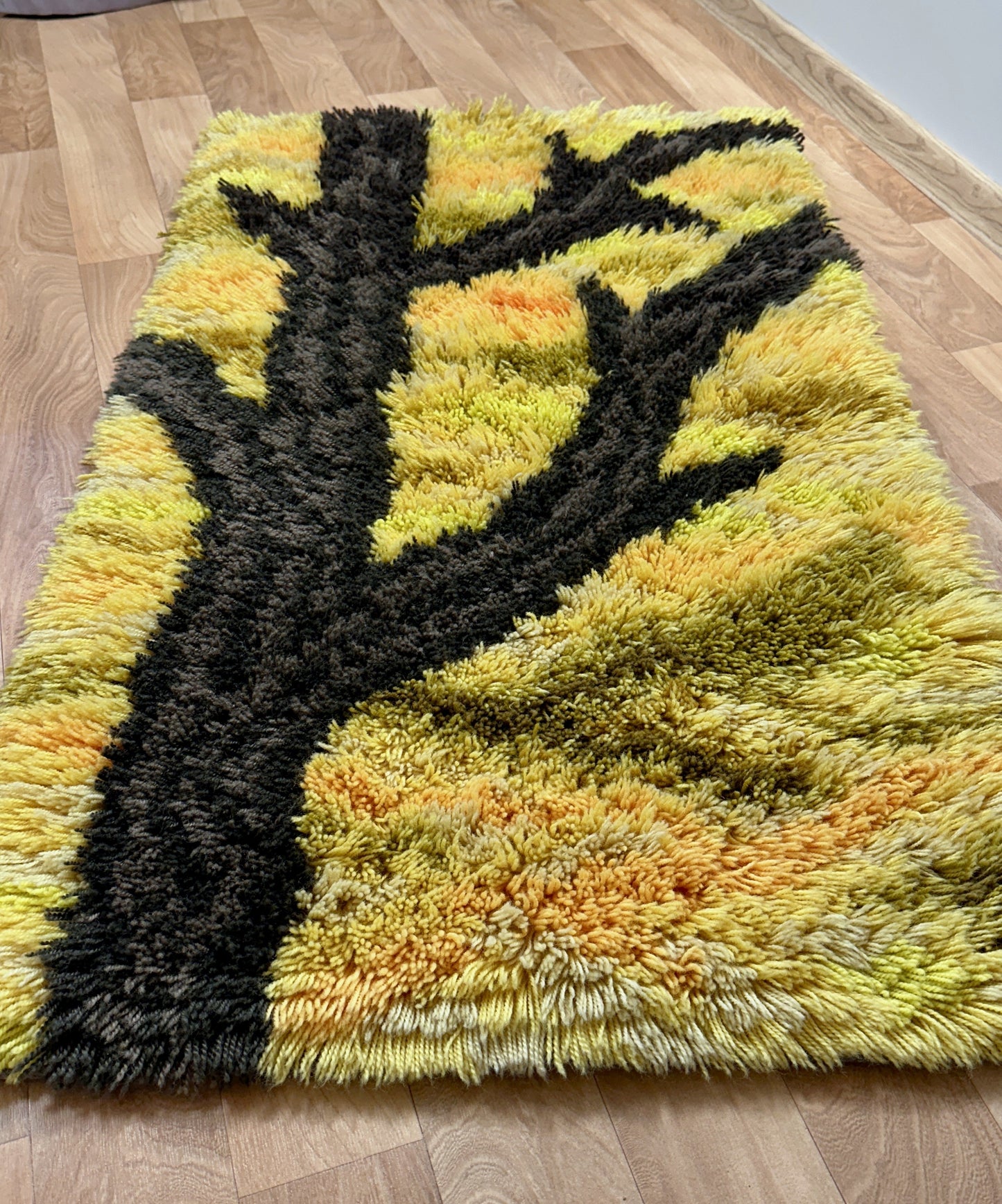 Mid-century Swedish Rya Rug | 2’5 x 4’0 Velour Haven