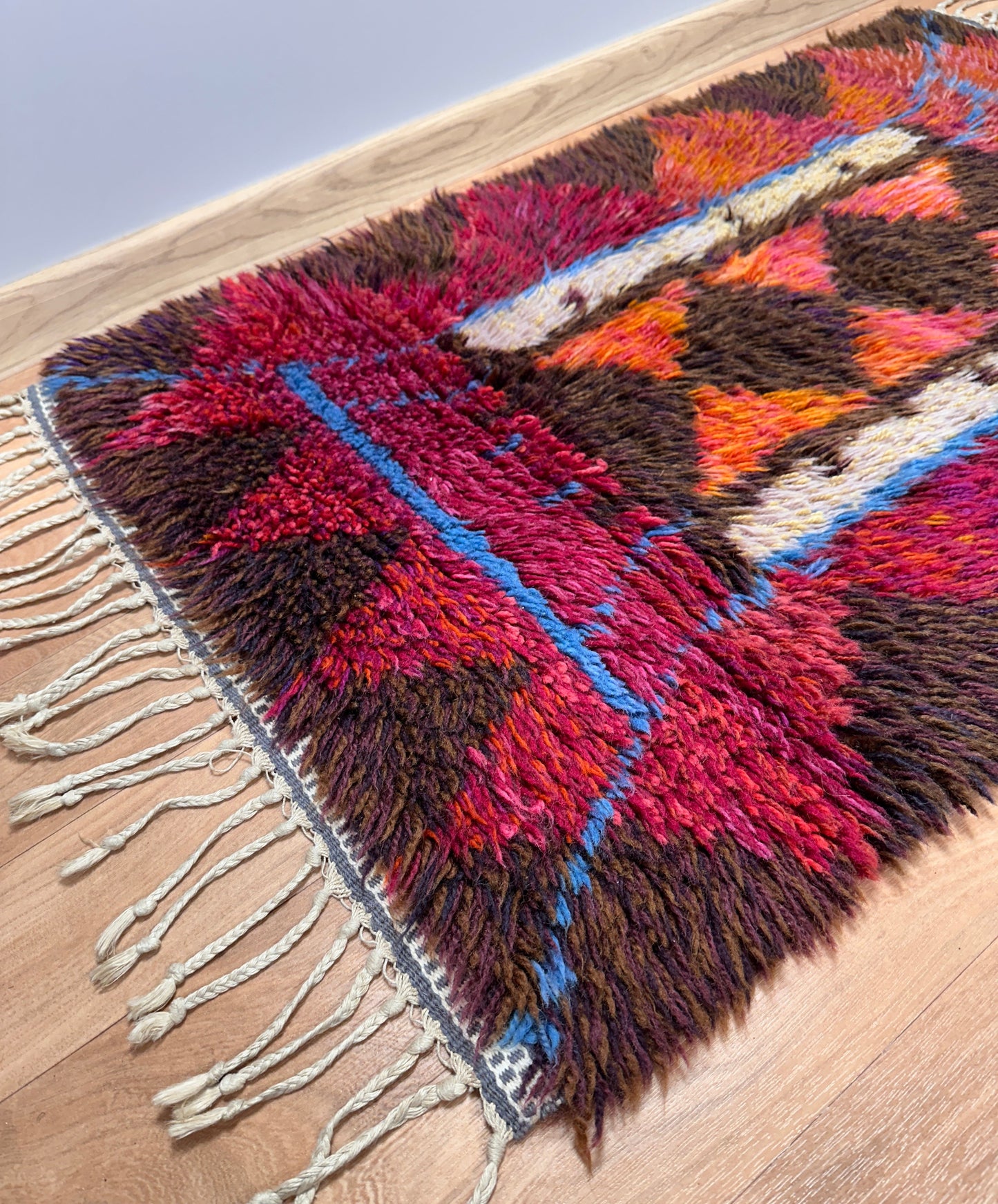 Vintage Rya Rug in Moroccan Style | 1'11 x 3'9 Velourhaven