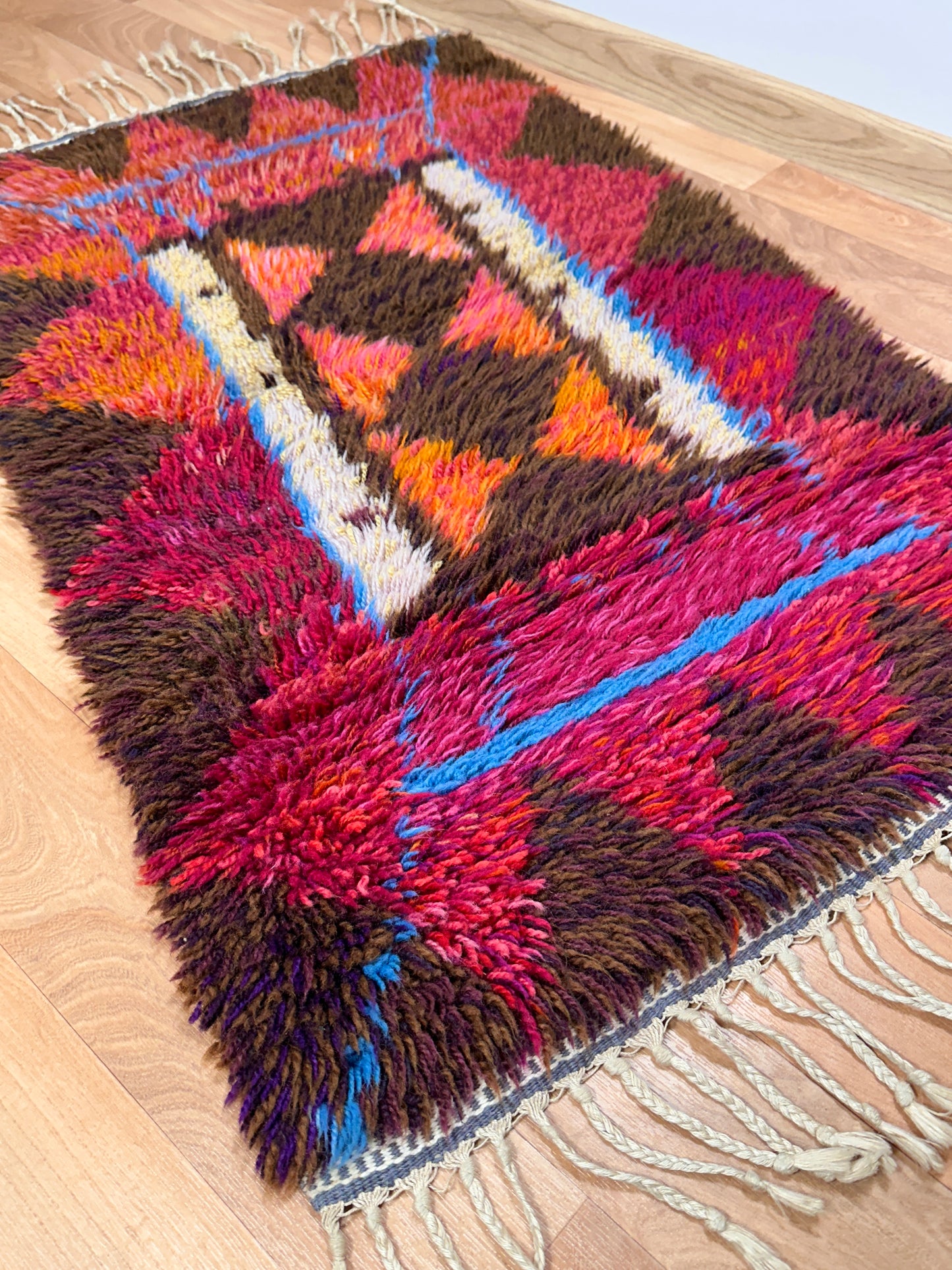 Vintage Rya Rug in Moroccan Style | 1'11 x 3'9 Velourhaven