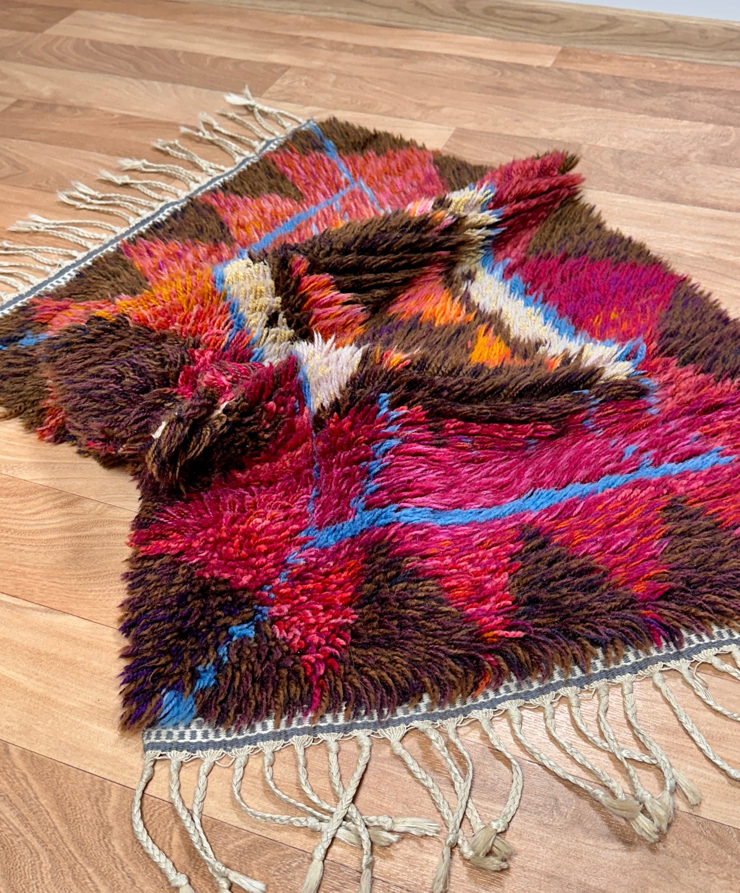 Vintage Rya Rug in Moroccan Style | 1'11 x 3'9 Velourhaven