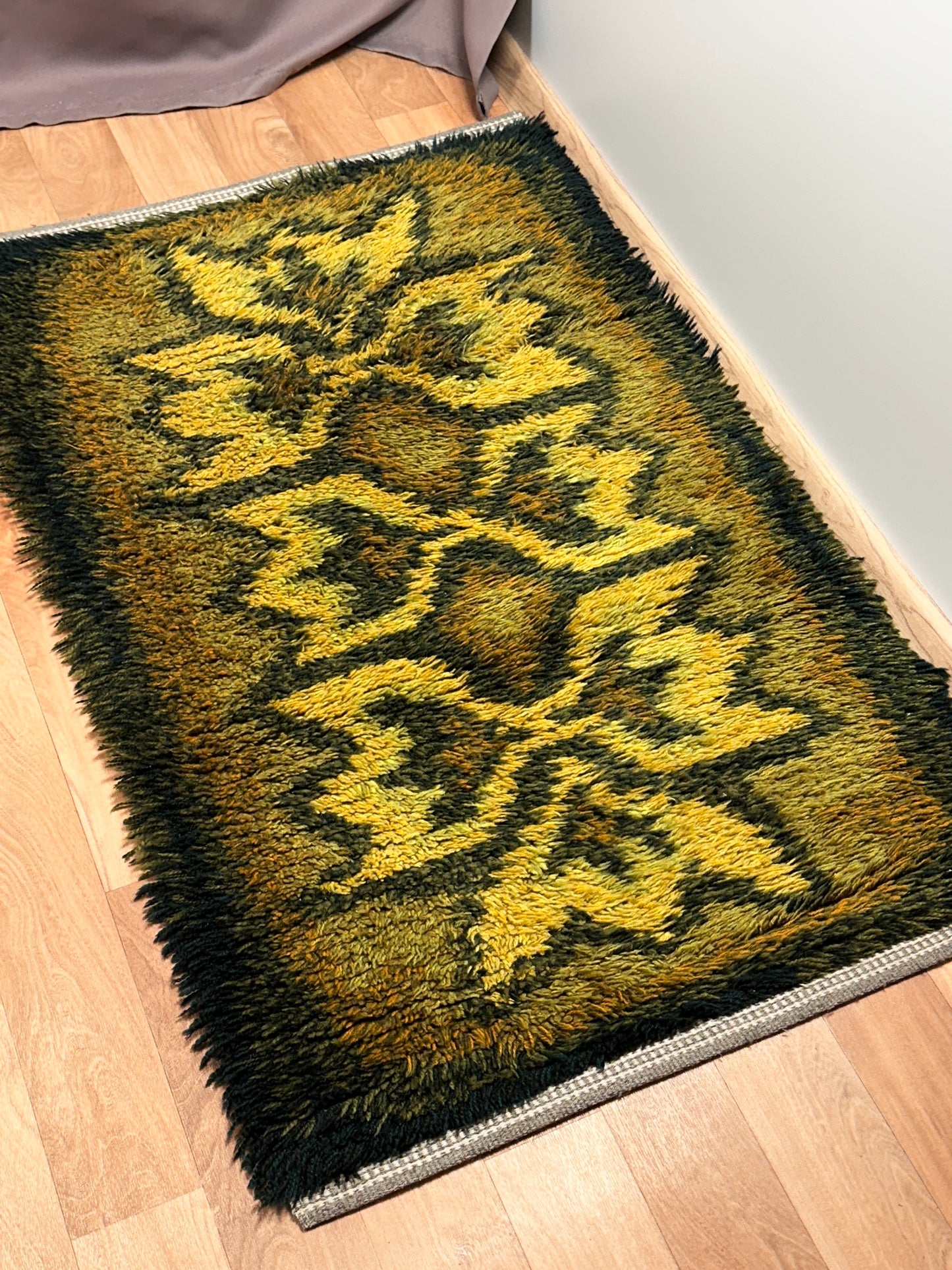 Green Vintage Rya Rug | 2'5 x 3'10 Velour Haven