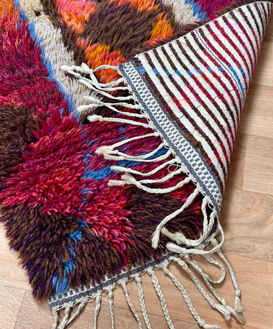 Vintage Rya Rug in Moroccan Style | 1'11 x 3'9 Velourhaven