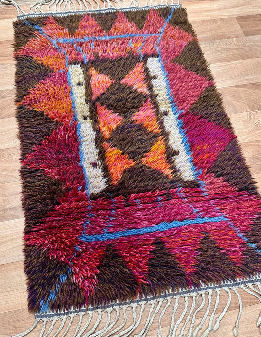 Vintage Rya Rug in Moroccan Style | 1'11 x 3'9 Velourhaven